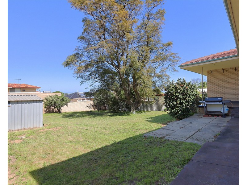 121 Phoenix Road, Spearwood WA 6163