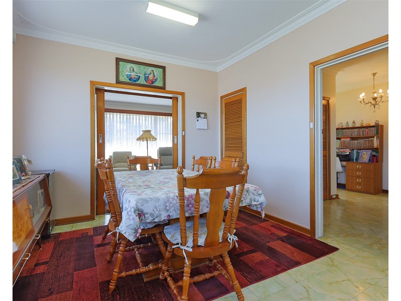 121 Phoenix Road, Spearwood WA 6163