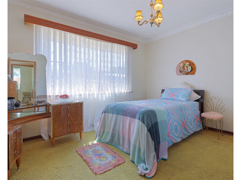 121 Phoenix Road, Spearwood WA 6163