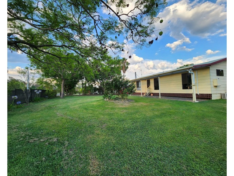 6 Parkridge Drive, Withcott QLD 4352