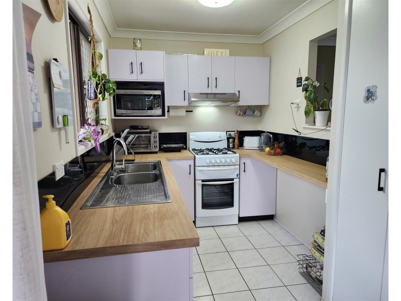 6 Parkridge Drive, Withcott QLD 4352