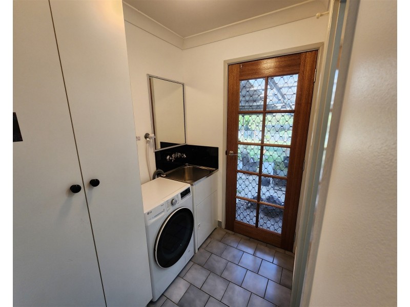 6 Parkridge Drive, Withcott QLD 4352