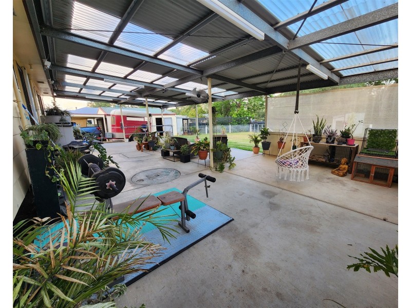 6 Parkridge Drive, Withcott QLD 4352