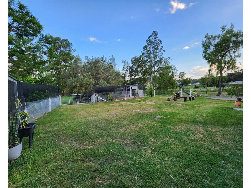 6 Parkridge Drive, Withcott QLD 4352