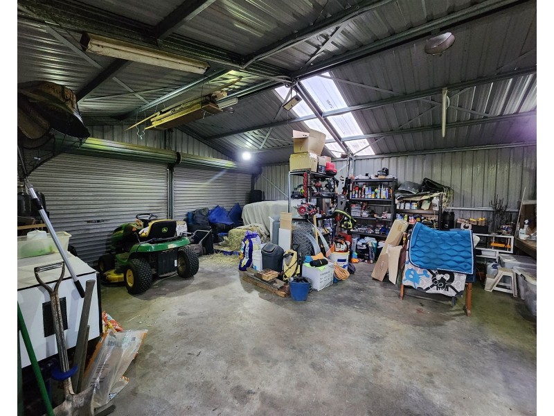 6 Parkridge Drive, Withcott QLD 4352