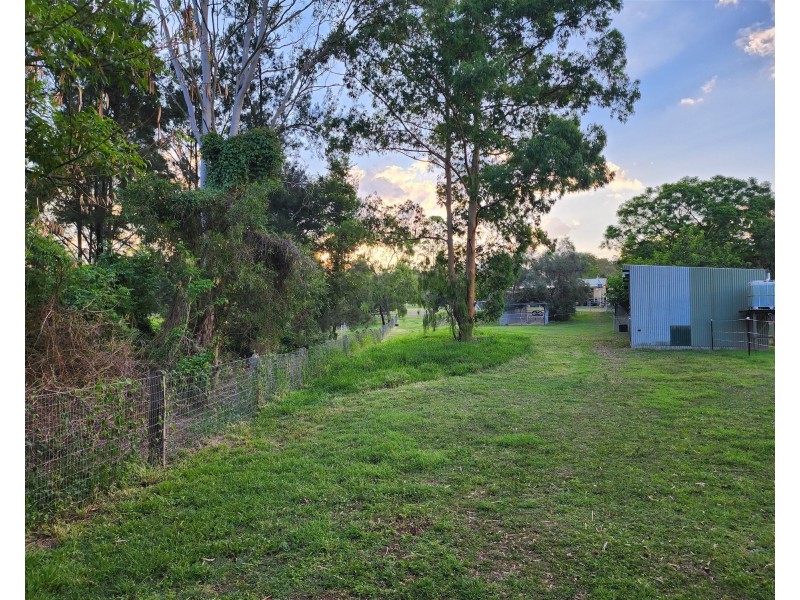 6 Parkridge Drive, Withcott QLD 4352