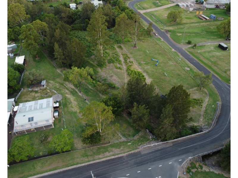 6 Parkridge Drive, Withcott QLD 4352