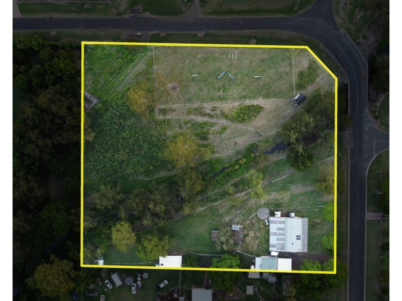 6 Parkridge Drive, Withcott QLD 4352