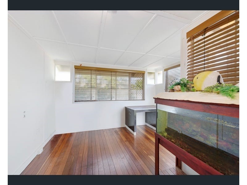 18 Palmer Street, Millbank QLD 4670