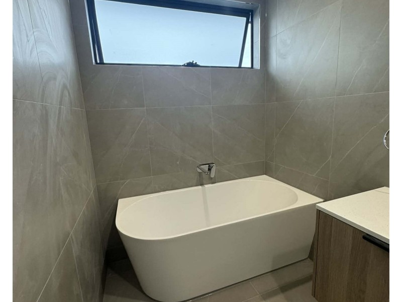 2/931  Heatherton Road, Springvale VIC 3171