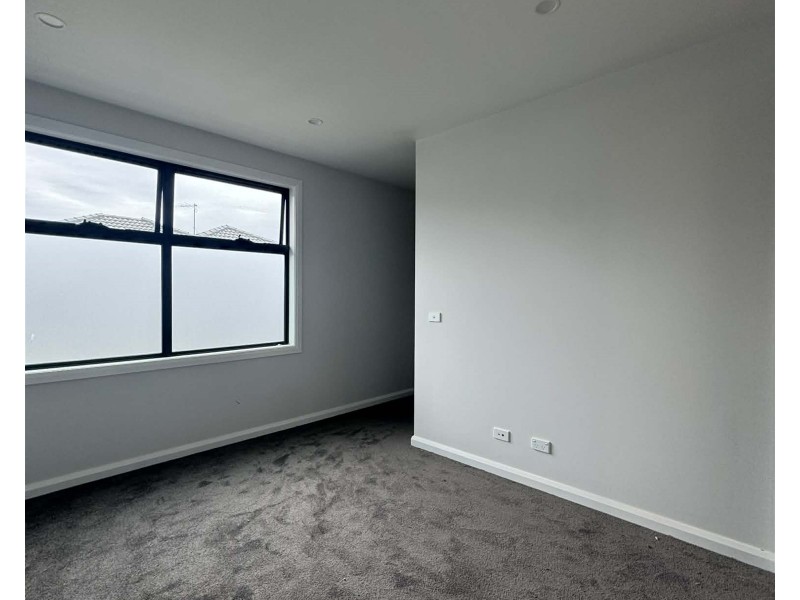 2/931  Heatherton Road, Springvale VIC 3171