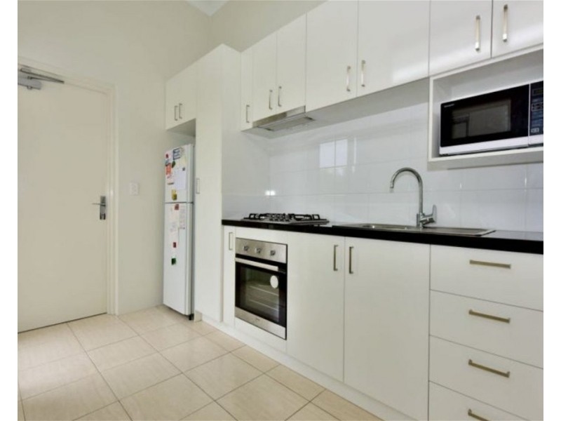 6/21 Wroxton Street, Midland WA 6056