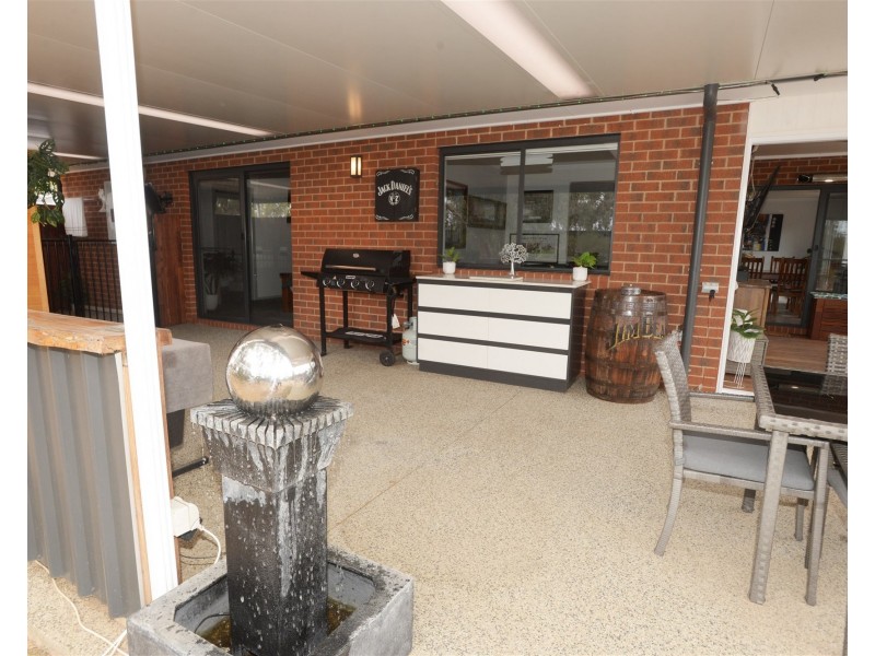 3  Hendricks Close, Yarrawonga VIC 3730