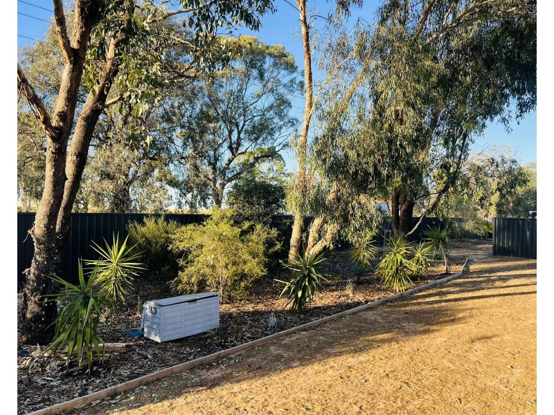 3  Hendricks Close, Yarrawonga VIC 3730