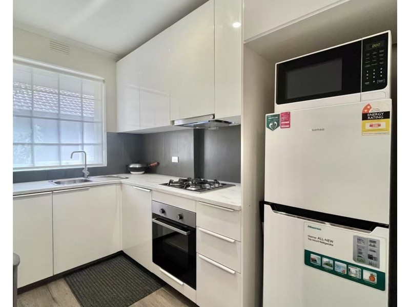 15 Rosstown, Carnegie VIC 3163