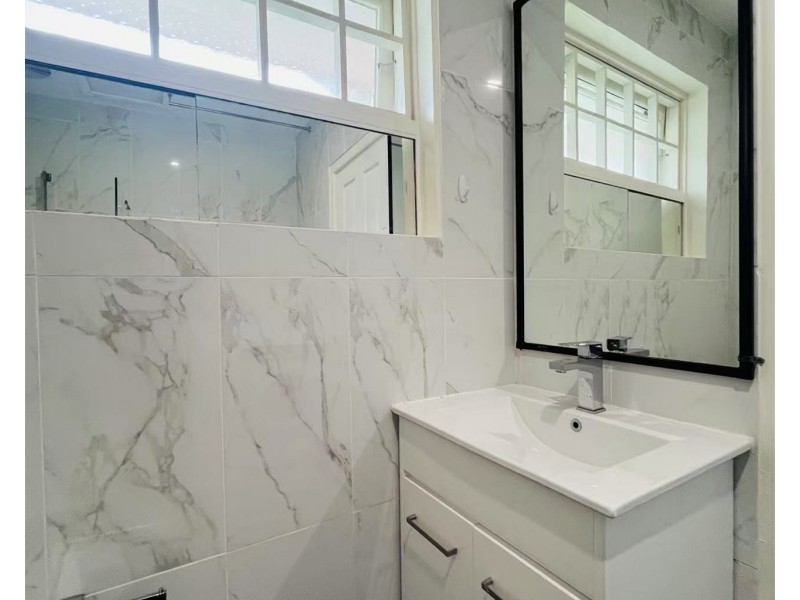 15 Rosstown, Carnegie VIC 3163