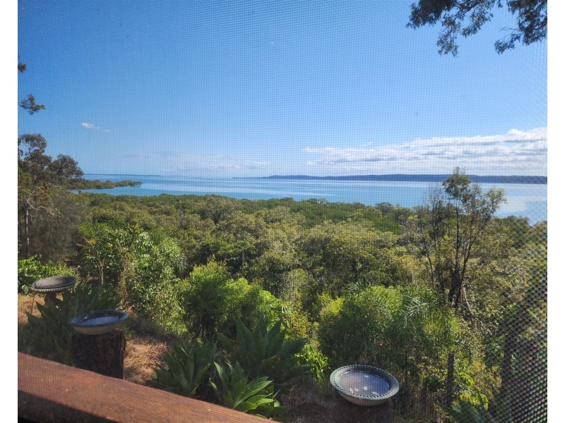 38 Blue Waters Crescent, Macleay Island QLD 4184