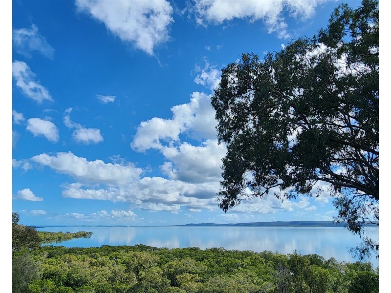 38 Blue Waters Crescent, Macleay Island QLD 4184