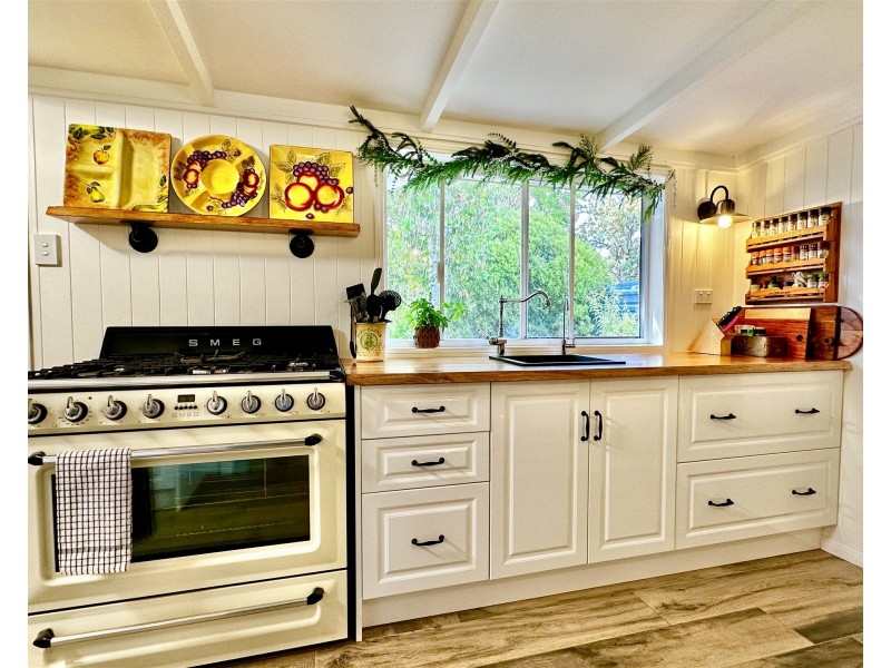 758 Spring Creek Road, Amiens QLD 4380