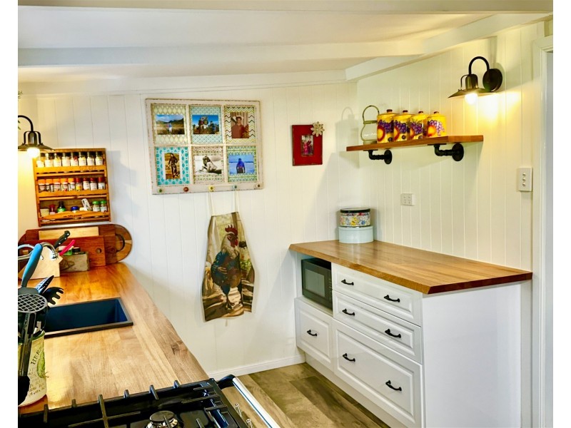 758 Spring Creek Road, Amiens QLD 4380