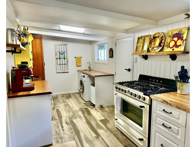 758 Spring Creek Road, Amiens QLD 4380