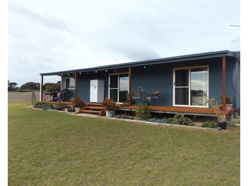 142 Florance Road, Haines SA 5223
