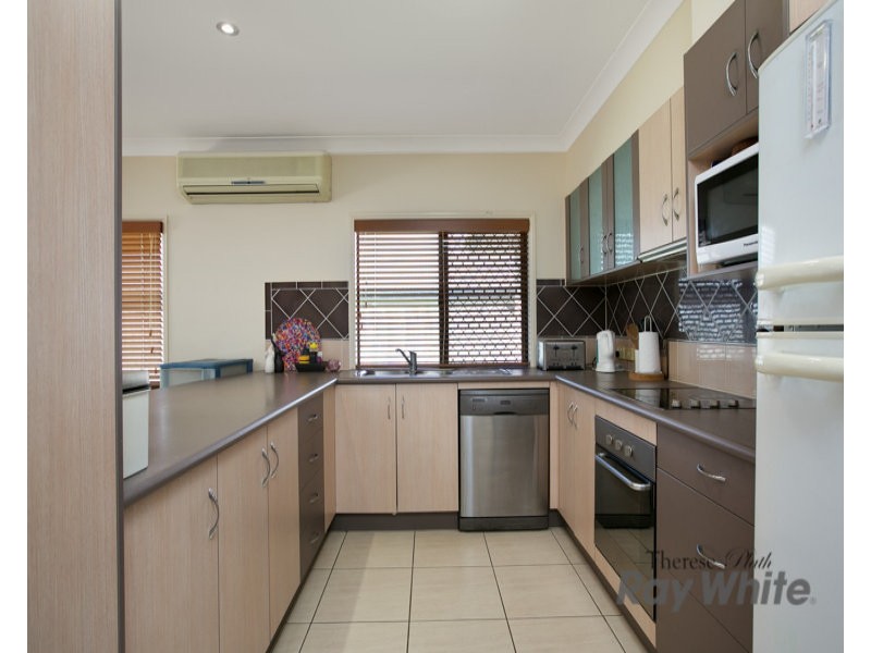 31 Sunbird Drive, Woree QLD 4868