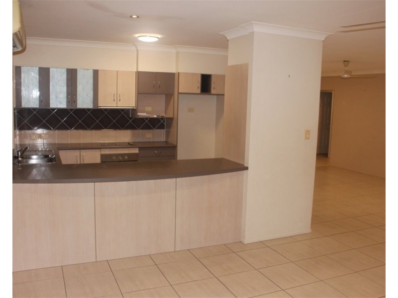 31 Sunbird Drive, Woree QLD 4868