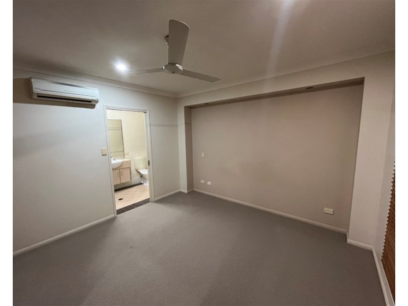 31 Sunbird Drive, Woree QLD 4868