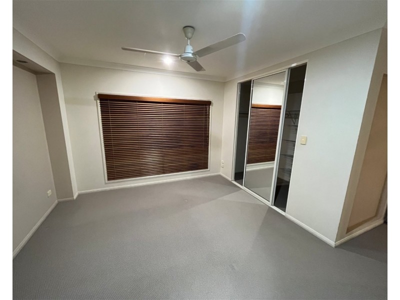 31 Sunbird Drive, Woree QLD 4868