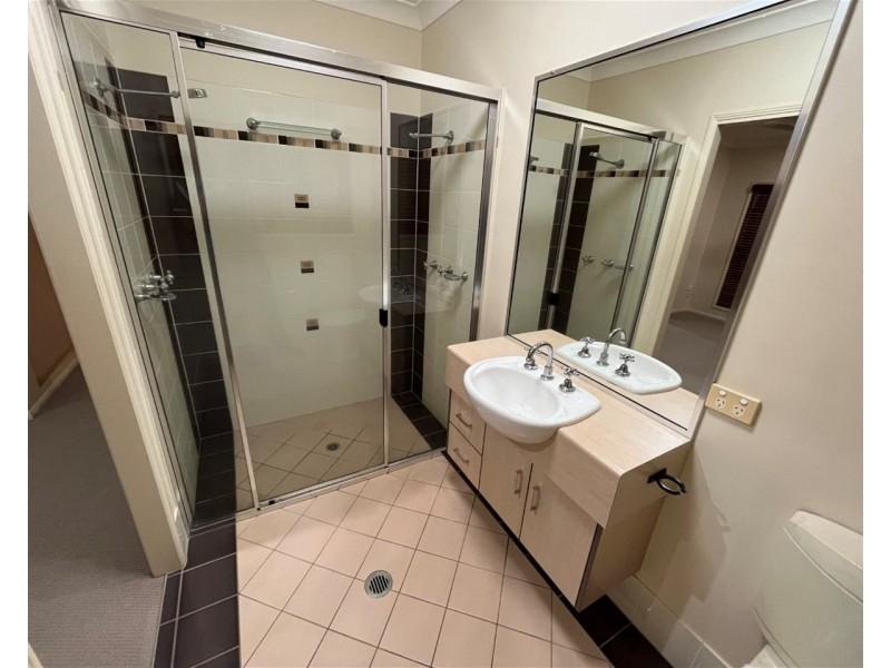 31 Sunbird Drive, Woree QLD 4868