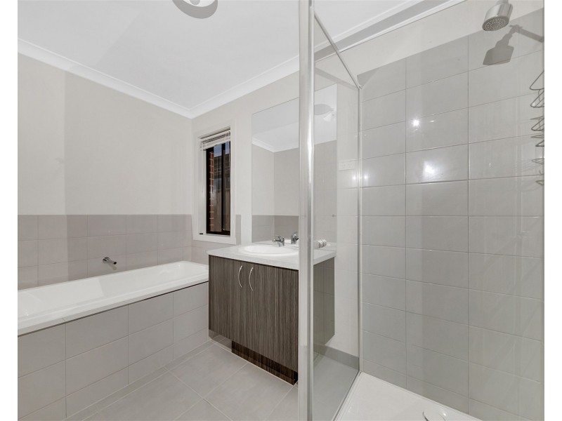 66  ludo circuit, Truganina VIC 3029