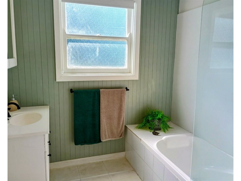 14 Shanahan Crt, Hamilton VIC 3300