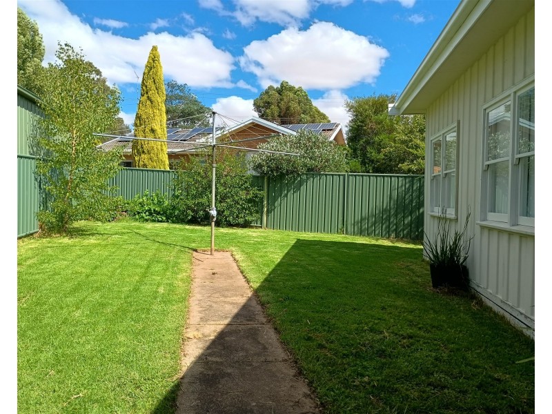 14 Shanahan Crt, Hamilton VIC 3300