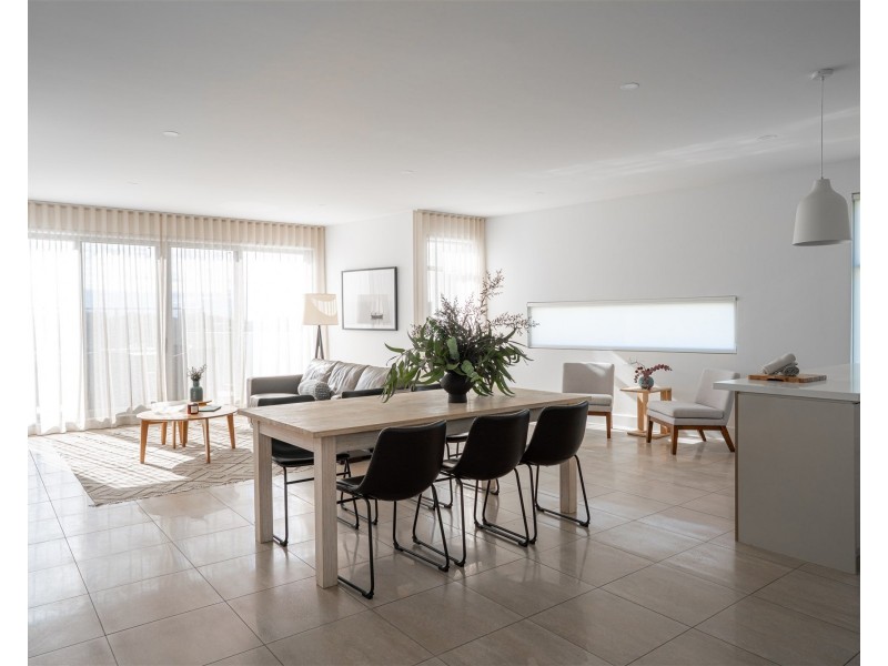 18/68 Ocean Beach Road, Sorrento VIC 3943