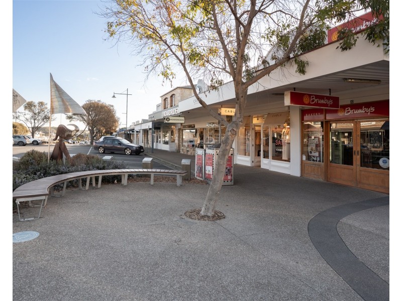 18/68 Ocean Beach Road, Sorrento VIC 3943