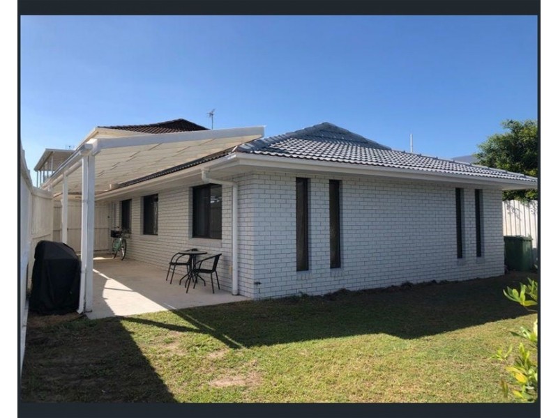 1/23 Doggett Drive, Miami QLD 4220