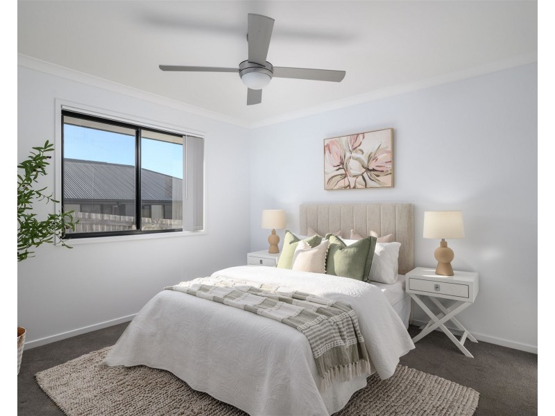 8 Senators Court, Jones Hill QLD 4570