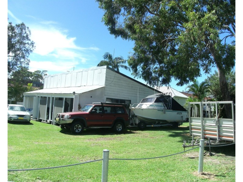 291 Watkins Road, Wangi Wangi NSW 2267