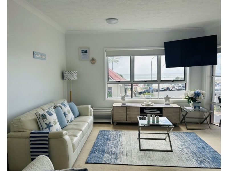 4/20 Marine Parade, Kirra QLD 4225