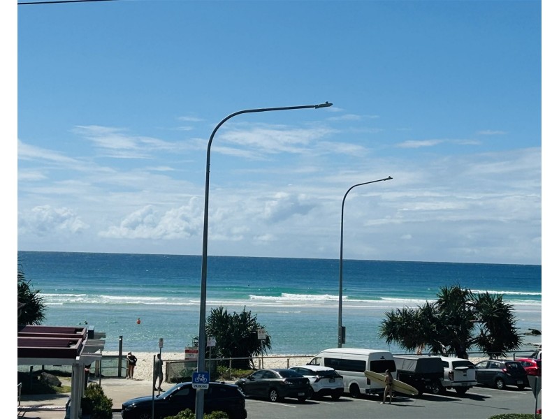 4/20 Marine Parade, Kirra QLD 4225