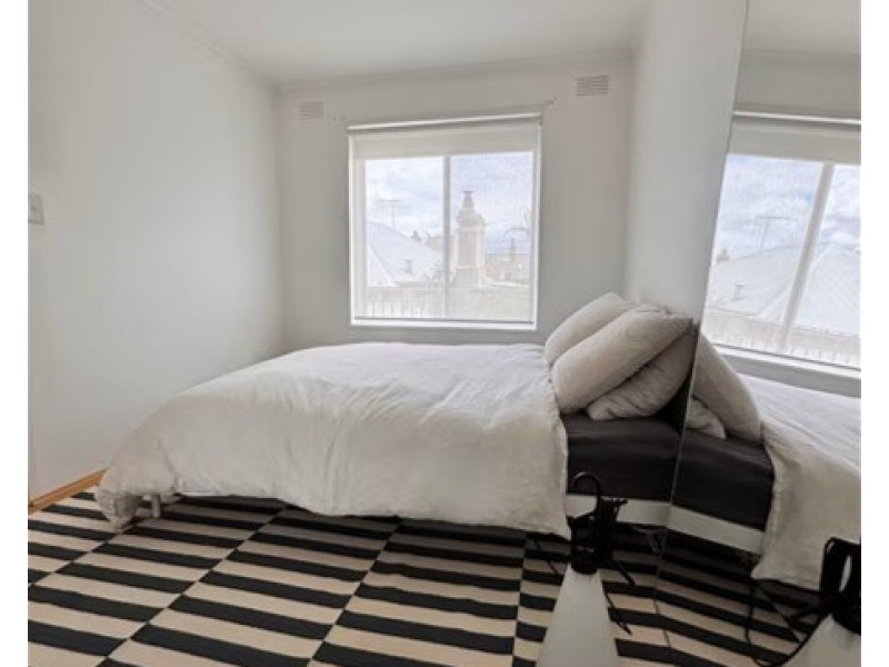 8/15 Mozart Street, St Kilda VIC 3182