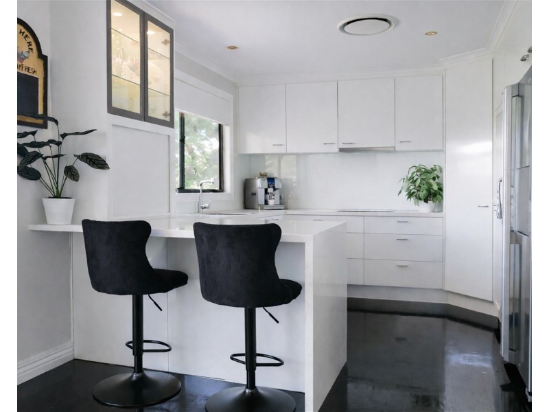 5 Caryota Street, Highworth QLD 4560