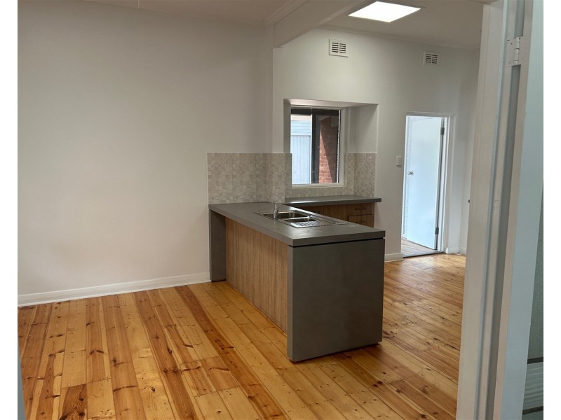 23 Dixon St, Clarence Park SA 5034