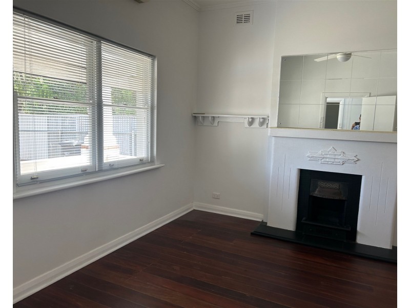 23 Dixon St, Clarence Park SA 5034