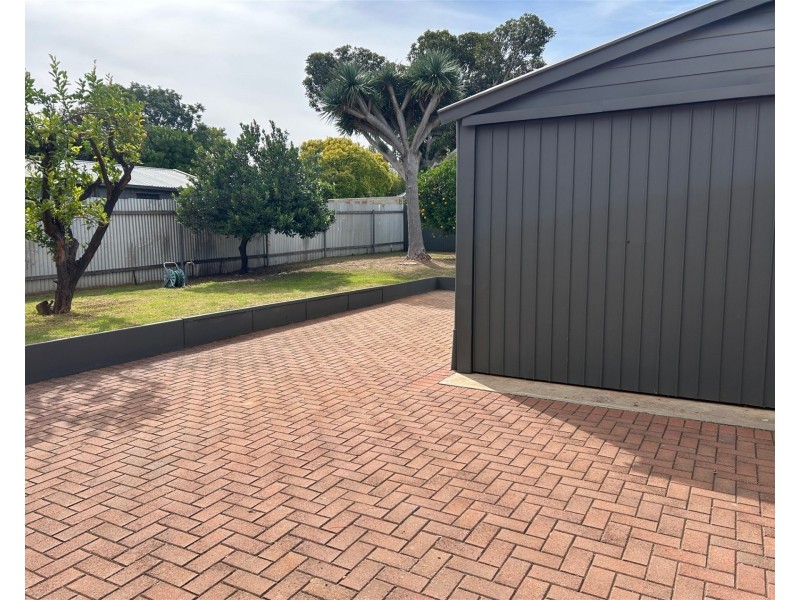 23 Dixon St, Clarence Park SA 5034