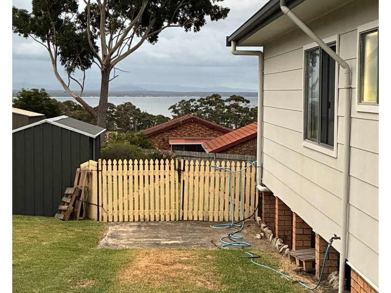 11 Bess St, Vincentia NSW 2540