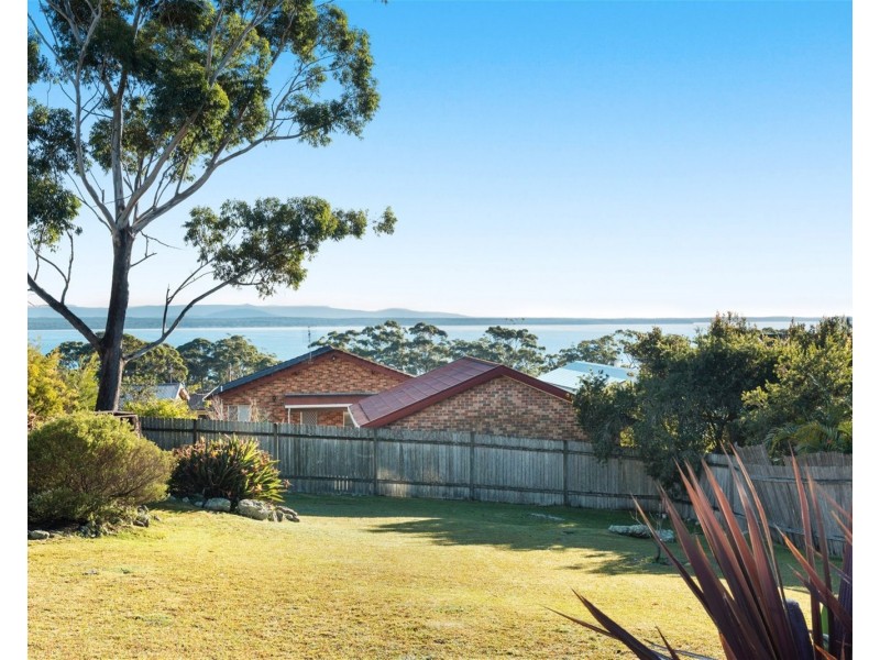 11 Bess St, Vincentia NSW 2540