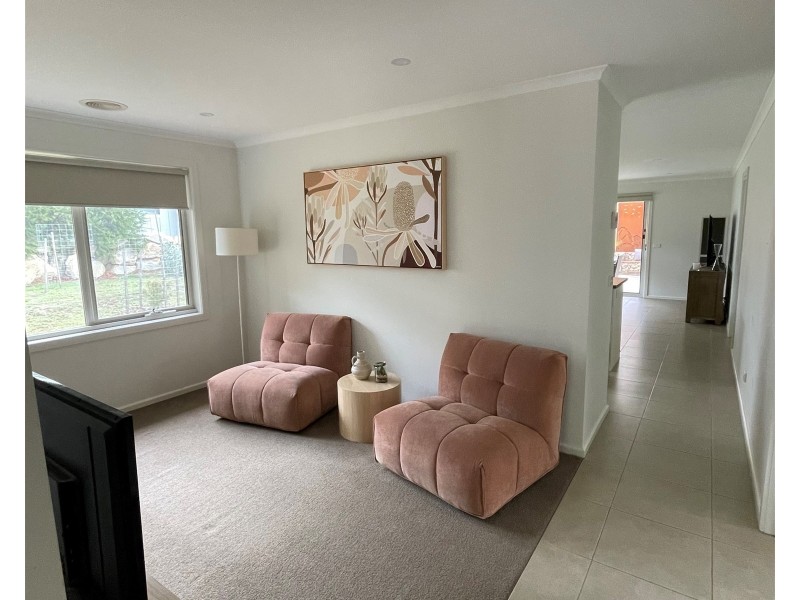 4 Young Road, Halls Gap VIC 3381