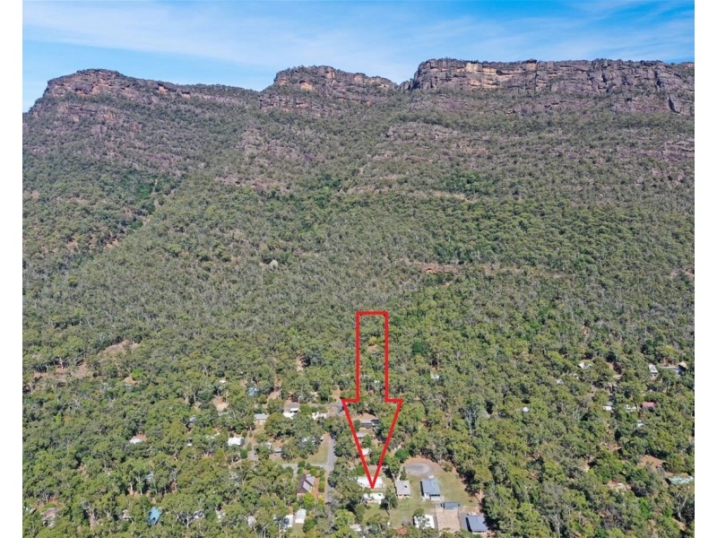 4 Young Road, Halls Gap VIC 3381